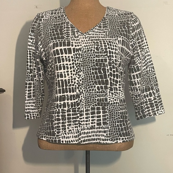 Ruby Rd petite Women's Black and White Patterned Top size PL - Picture 1 of 4